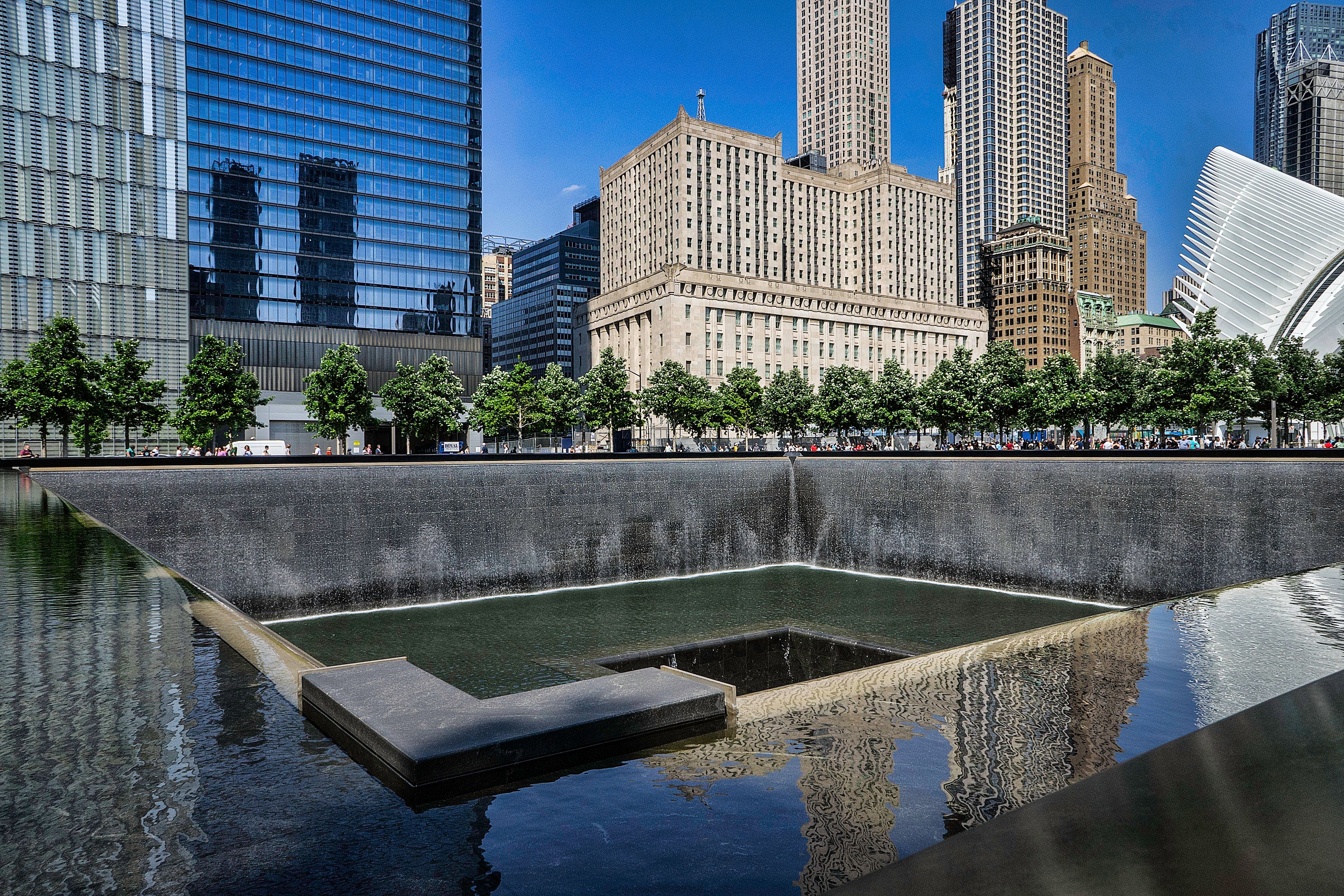 9/11 Memorial & Ground Zero Tour New York