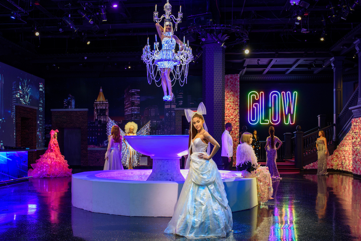 Wachsfigur in der farbenfrohen Glow Erlebniswelt bei Madame Tussauds New York